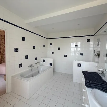 Domaine De Bellevue 4* Estandeuil