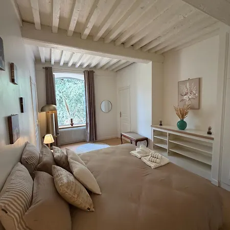 فندق مبيت وإفطار Domaine De Bellevue 4*