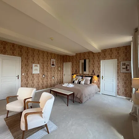 Domaine De Bellevue 4*